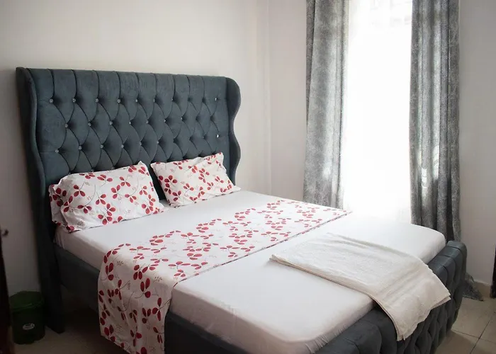Gee\'S Hidden Gem Apartment In Mombasa Cbd - Parking