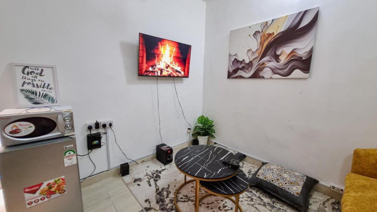 Apartment Gee's Hidden Gem In Cbd - Parking