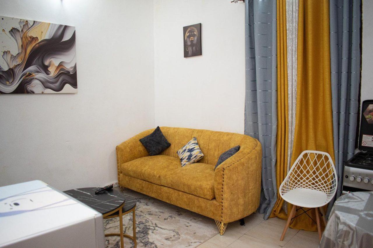Gee's Hidden Gem In Cbd - Parking Apartment