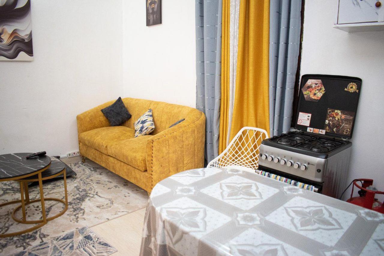 Gee's Hidden Gem In Cbd - Parking Apartment Mombasa